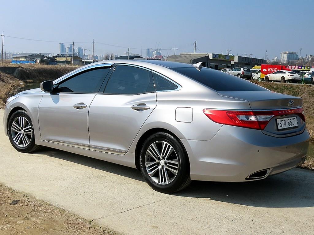HYUNDAI Grandeur - Vista 3
