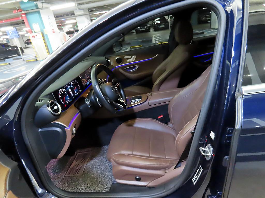 Mercedes Benz E class - Vista 6