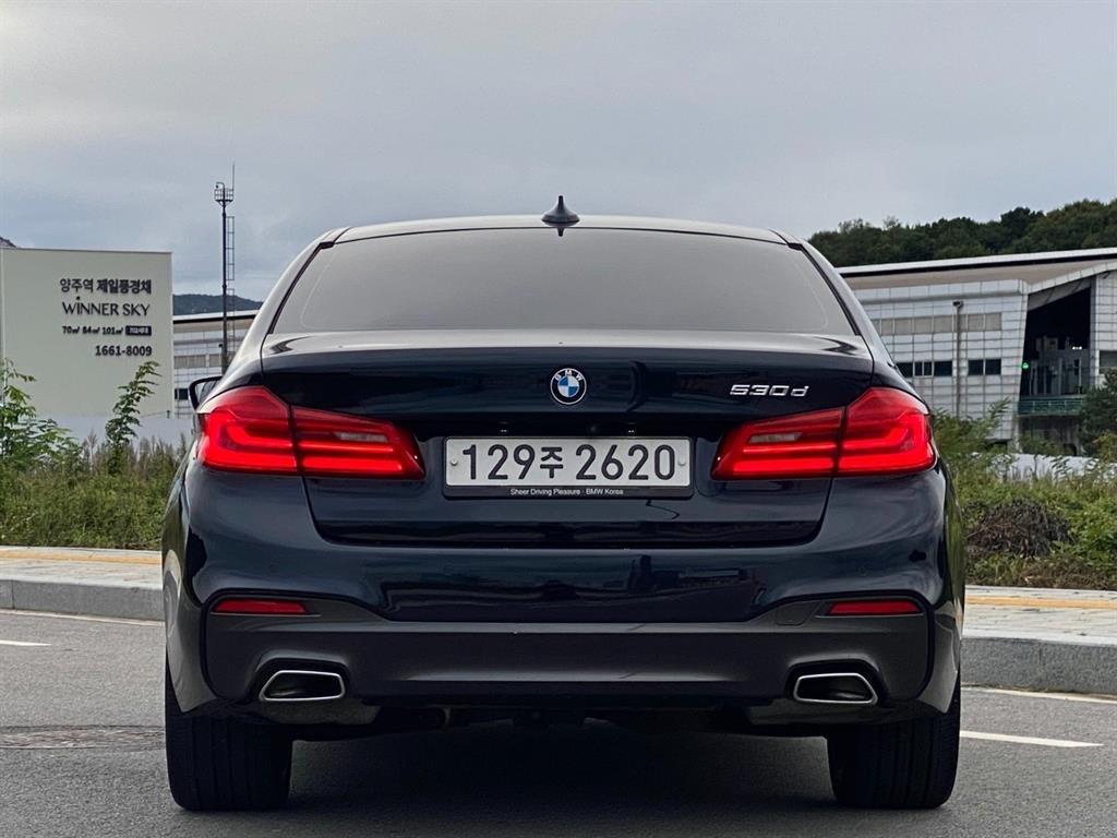 BMW 5 Series - Vista 5