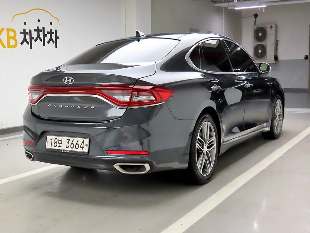 HYUNDAI Grandeur - Vista 4