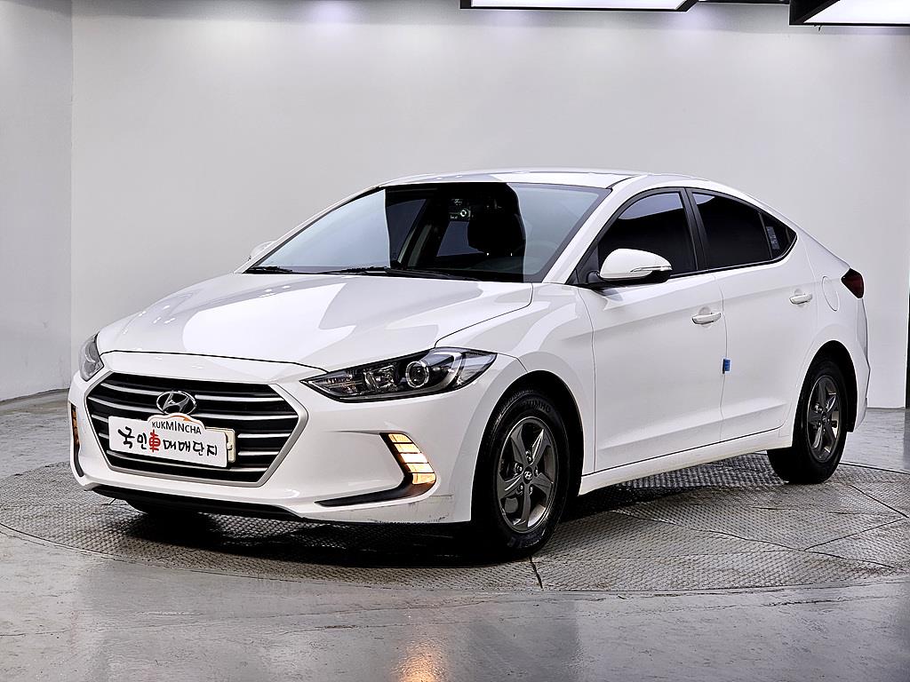 HYUNDAI Avante 2017 Blanco - Importación desde Corea - HF Imports Iquique - Foto 1