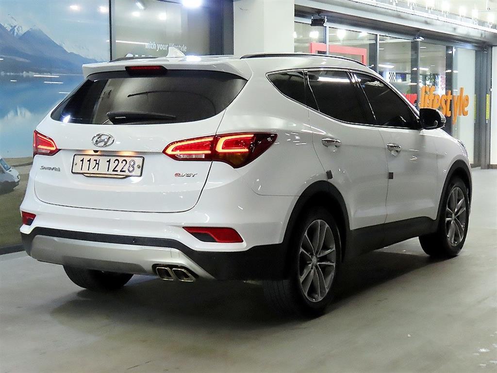 HYUNDAI Santa Fe - Vista 4