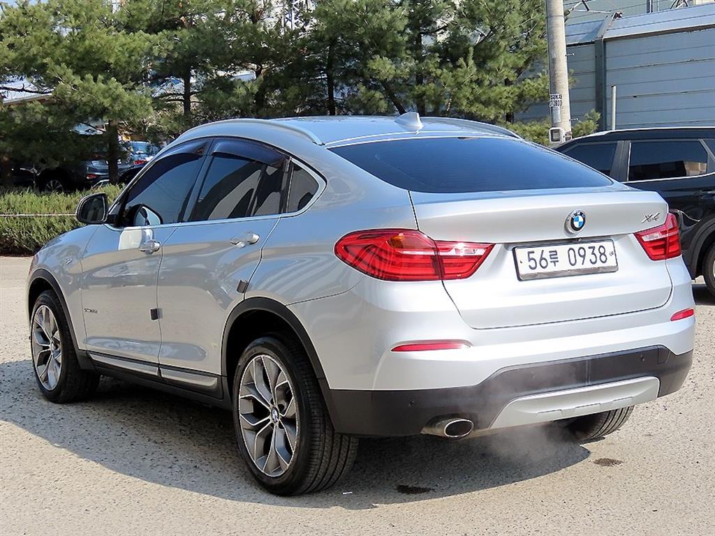 BMW X4 - Vista 3