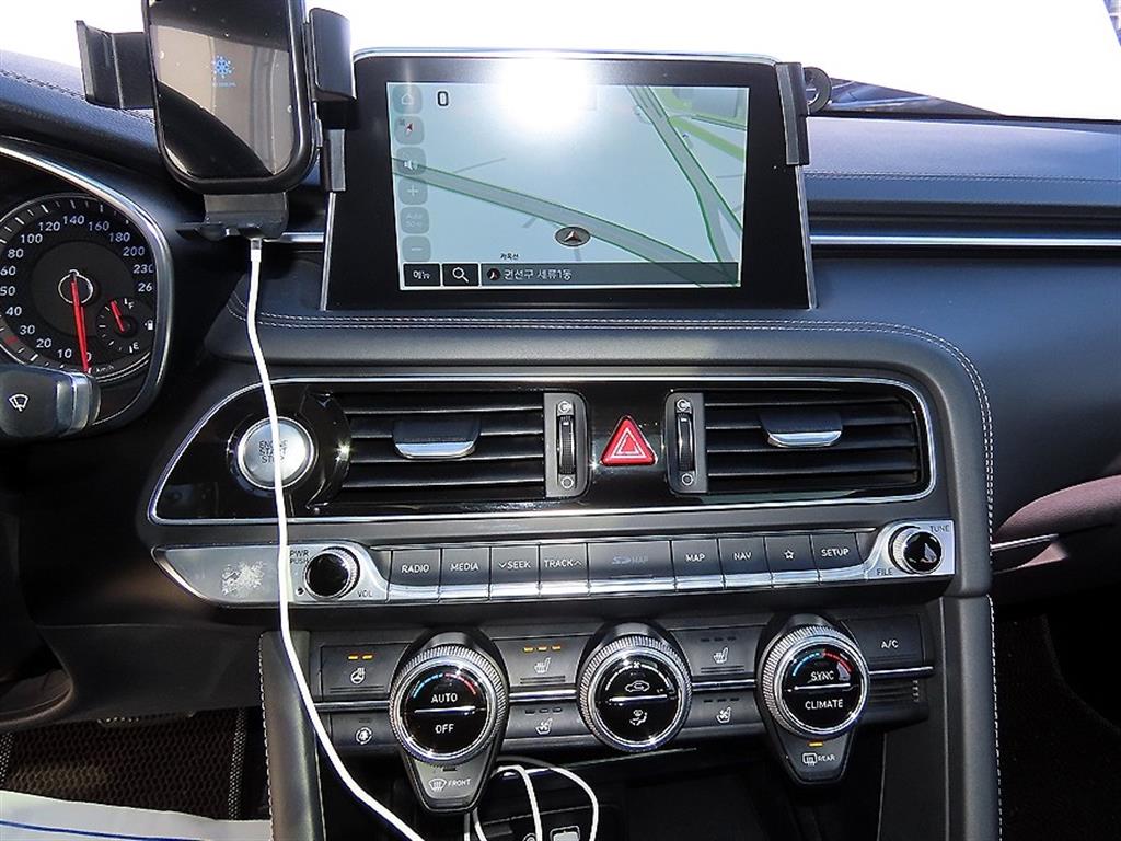 Genesis G70 2019 Blanco - Importación desde Corea - HF Imports Iquique - Foto 13