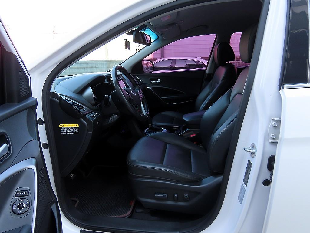 HYUNDAI Santa Fe - Vista 5