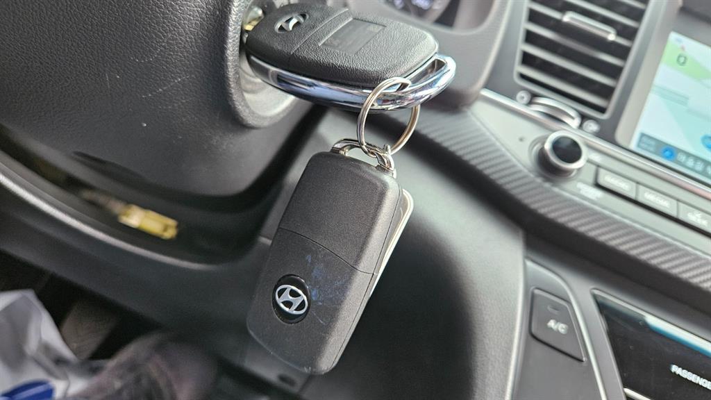 HYUNDAI Avante 2018 Plateado - Importación desde Corea - HF Imports Iquique - Foto 18