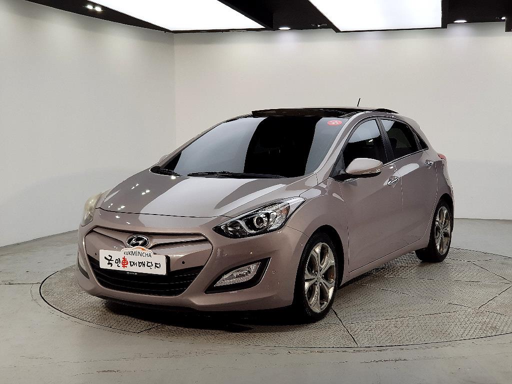 HYUNDAI i30 2012 the color of pearl - Importación desde Corea - HF Imports Iquique - Foto 1