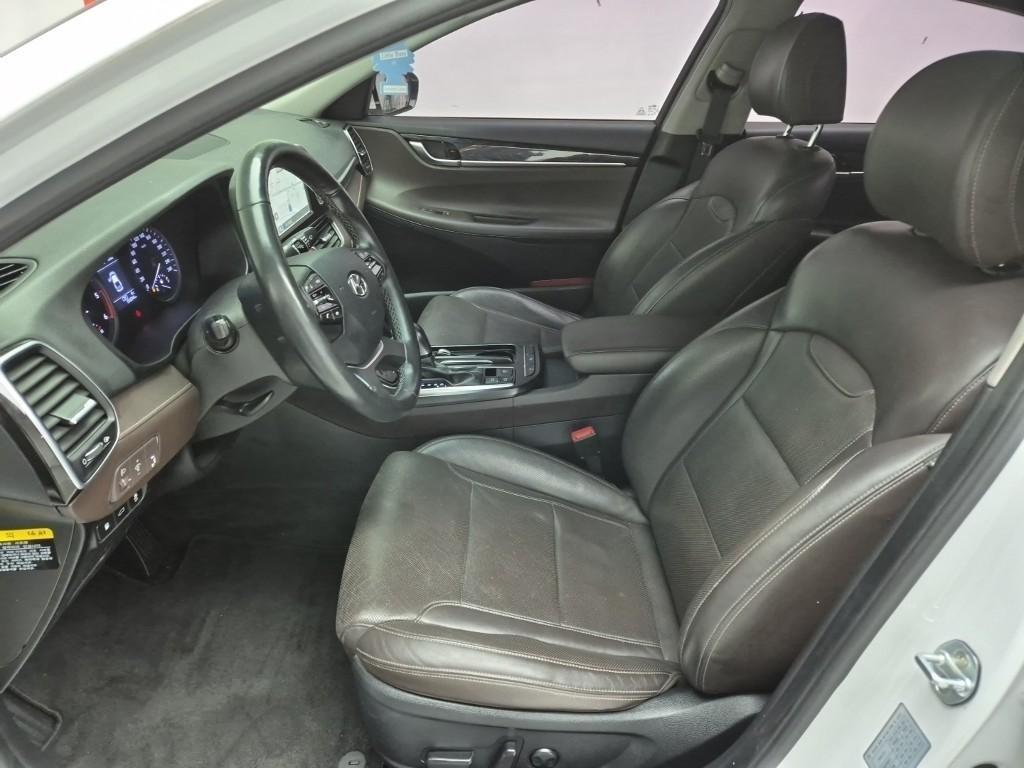 HYUNDAI Grandeur - Vista 12