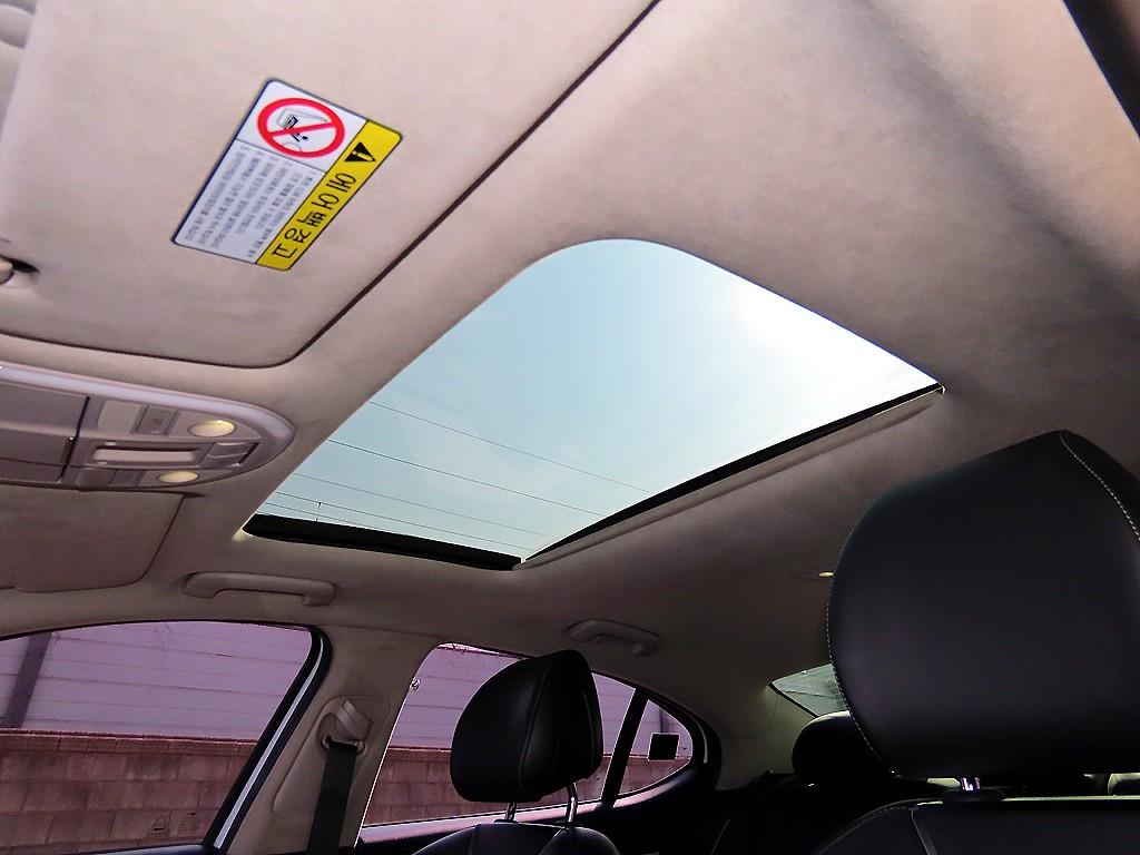 Genesis G70 2019 Blanco - Importación desde Corea - HF Imports Iquique - Foto 17