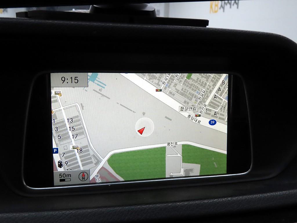 Mercedes Benz E class - Vista 10