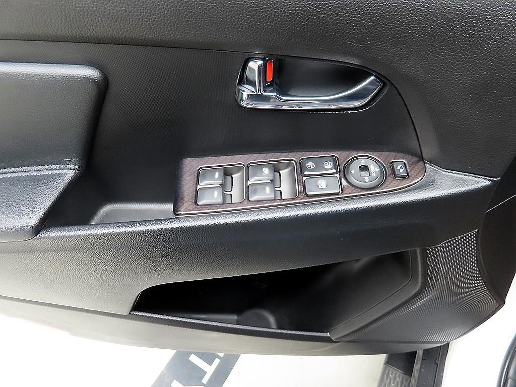 KIA Sportage - Vista 11