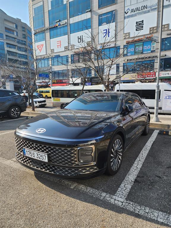 HYUNDAI Grandeur - Vista 2