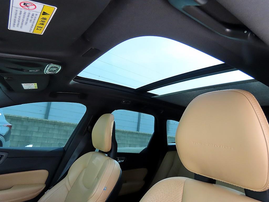 Volvo XC60 2018 Blanco - Importación desde Corea - HF Imports Iquique - Foto 17