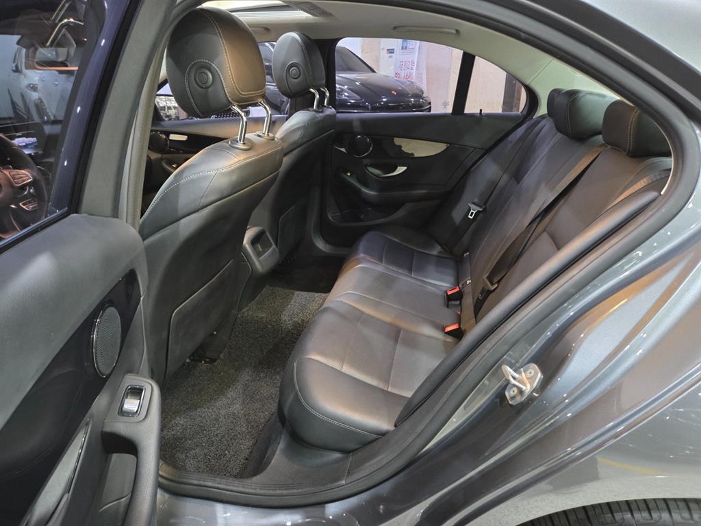 Mercedes Benz C Class - Vista 7