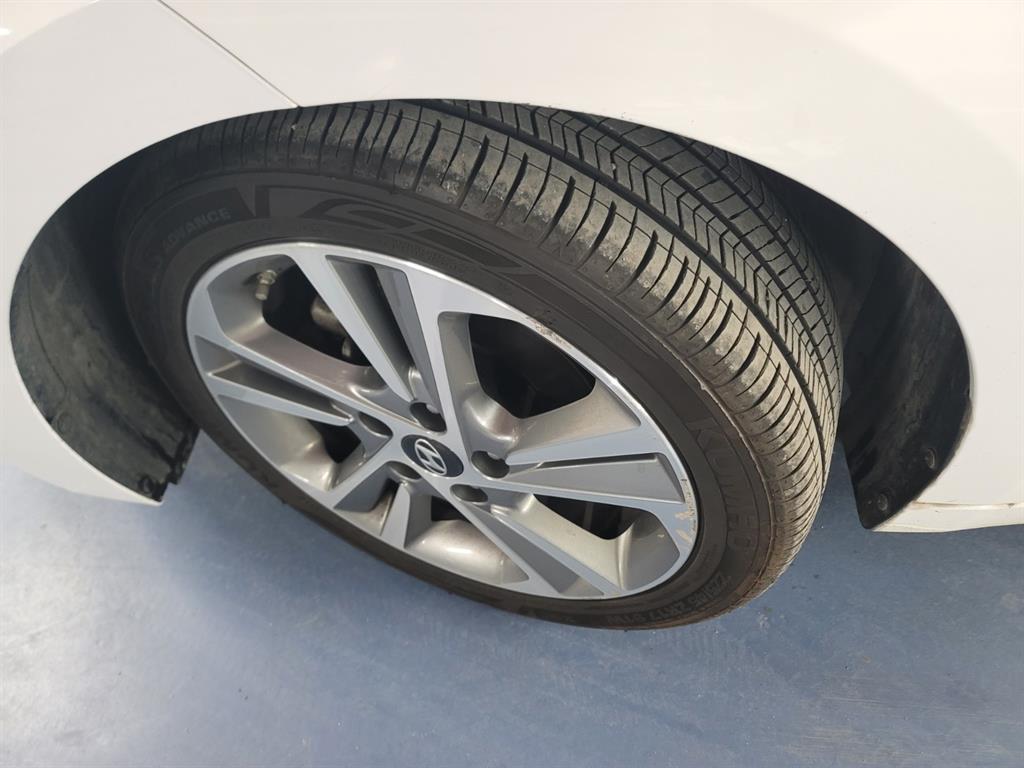 HYUNDAI Avante 2017 Blanco - Importación desde Corea - HF Imports Iquique - Foto 15