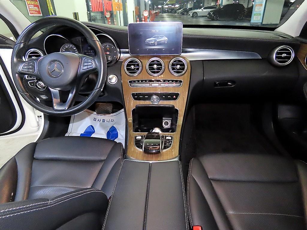 Mercedes Benz C Class - Vista 10