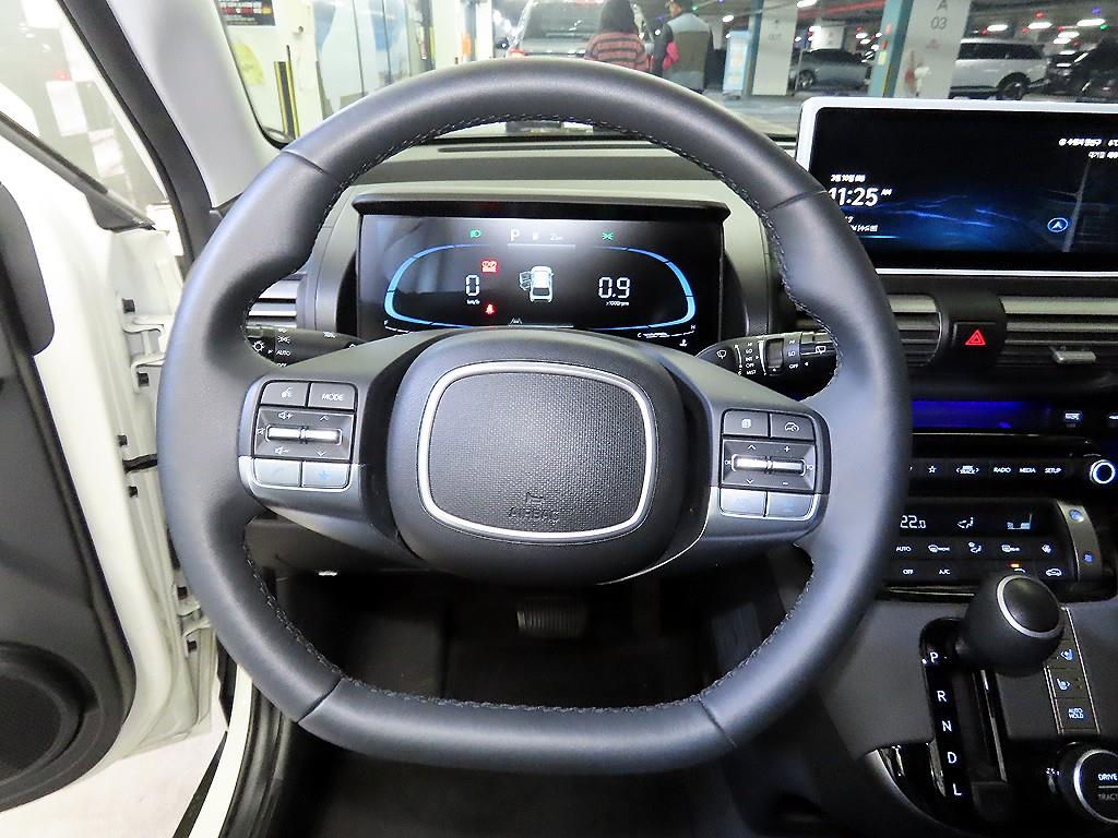 HYUNDAI Casper - Vista 8