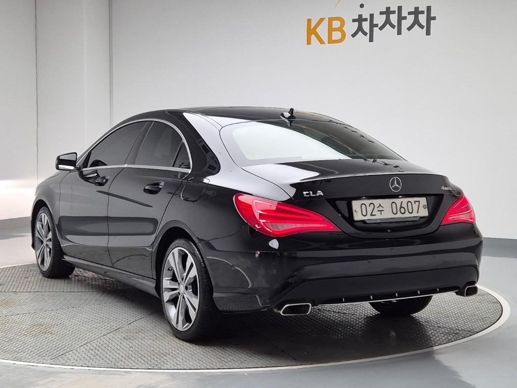 Mercedes Benz CLA Class - Vista 3