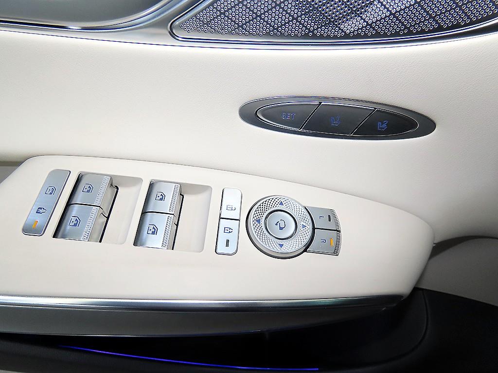 Genesis GV70 2022 Blanco - Importación desde Corea - HF Imports Iquique - Foto 13