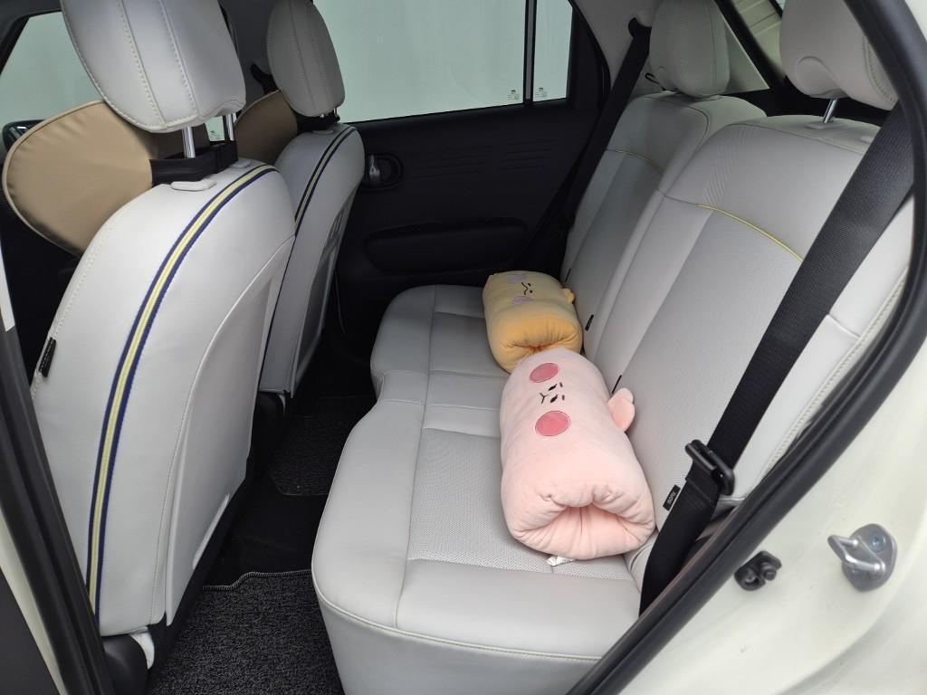 HYUNDAI Casper - Vista 12