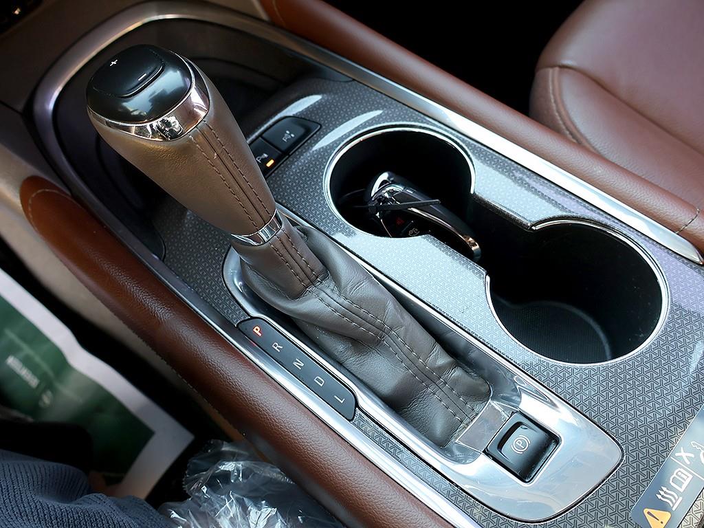 Chevrolet Malibu 2017 Café - Importación desde Corea - HF Imports Iquique - Foto 7