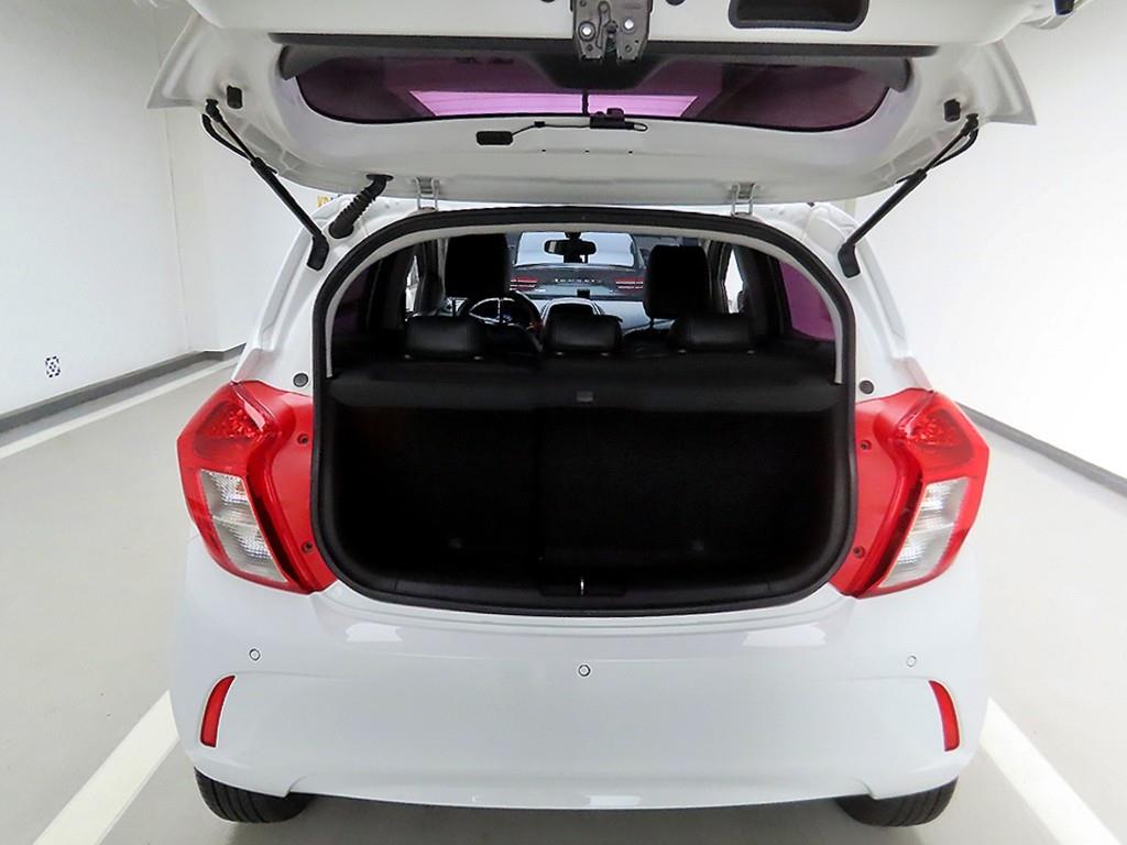 Chevrolet Spark - Vista 5