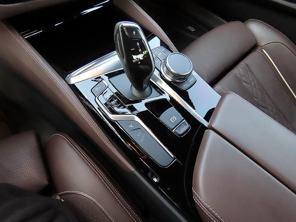 BMW 5 Series - Vista 11