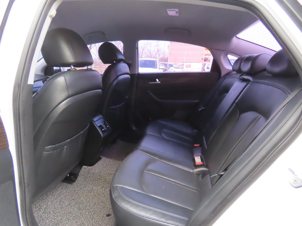 HYUNDAI Sonata - Vista 11