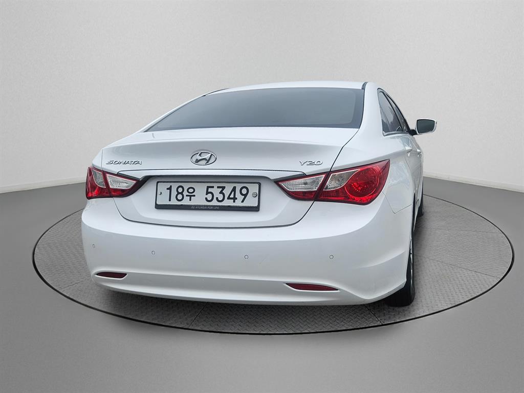 HYUNDAI Sonata - Vista 4
