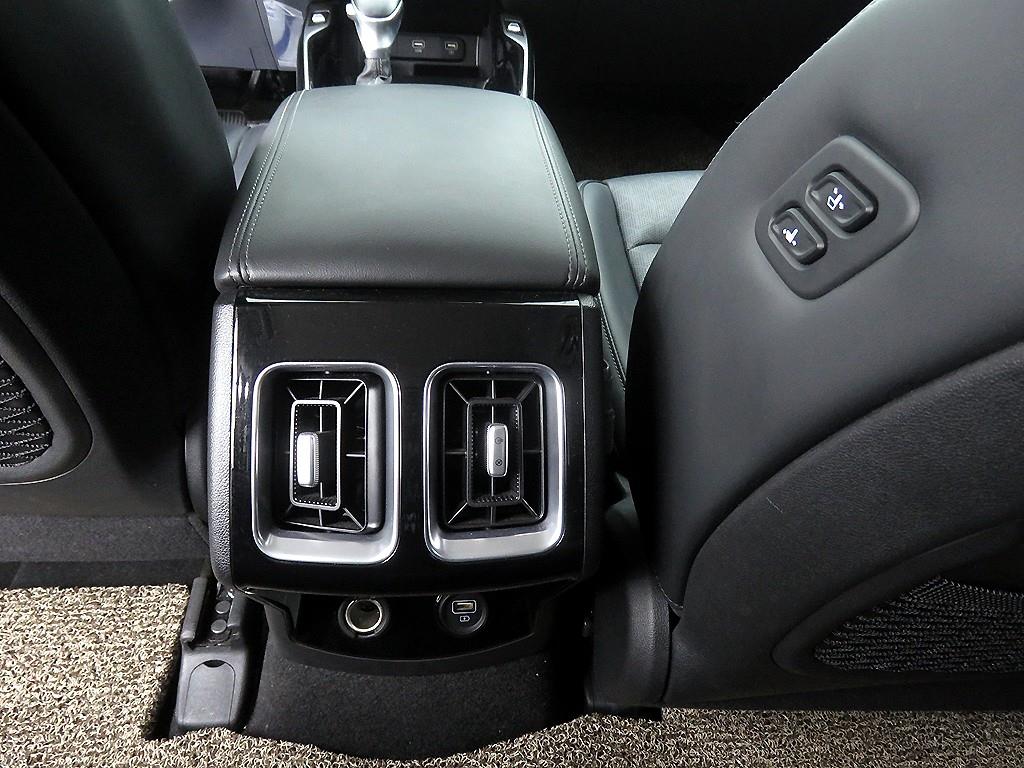 KIA Sorento - Vista 10