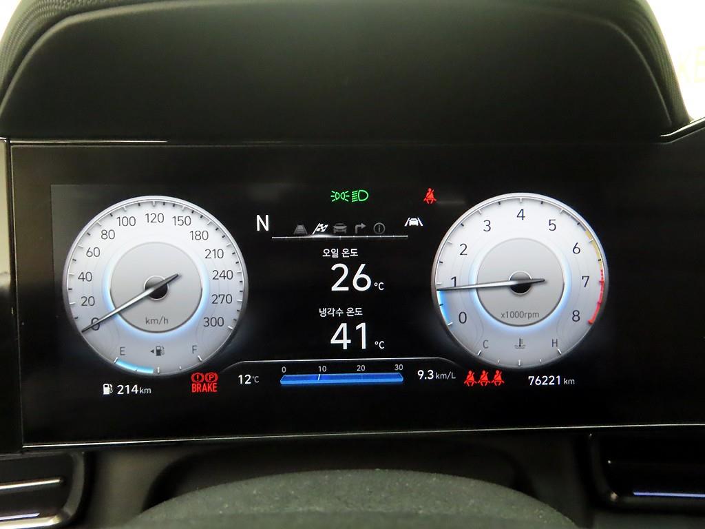 HYUNDAI Avante - Vista 6