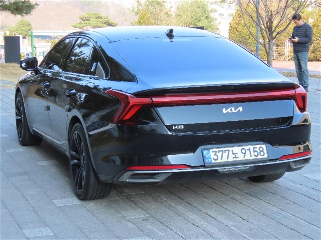 KIA K8 - Vista 7