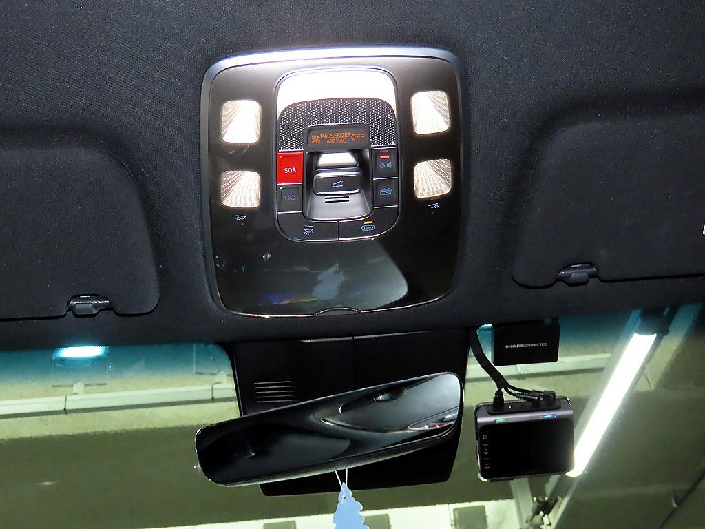 Genesis GV70 2024 Blanco - Importación desde Corea - HF Imports Iquique - Foto 13