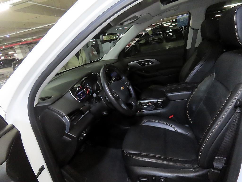 Chevrolet Travers - Vista 6