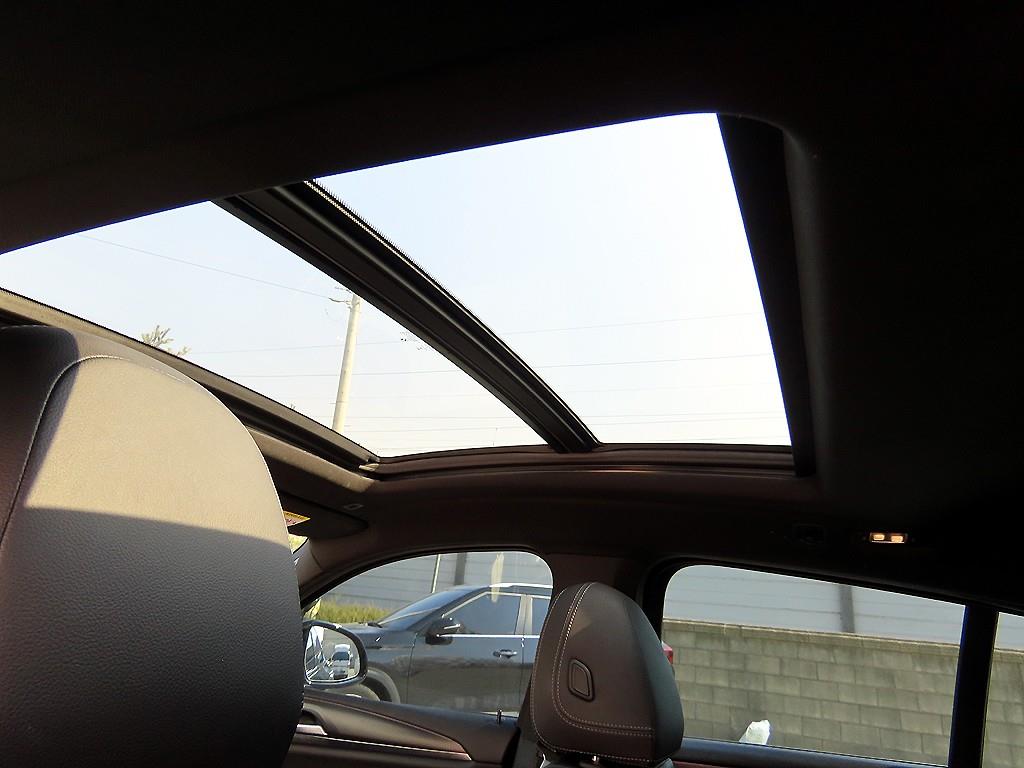 BMW X4 2023 Negro - Importación desde Corea - HF Imports Iquique - Foto 17