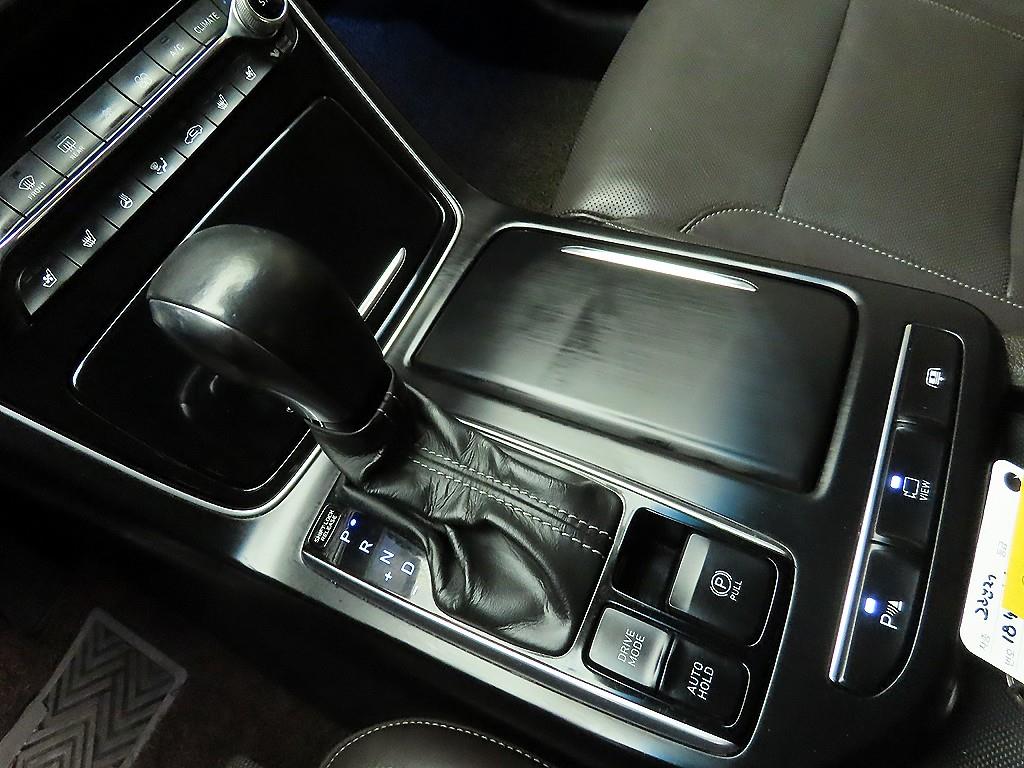 HYUNDAI Grandeur - Vista 10