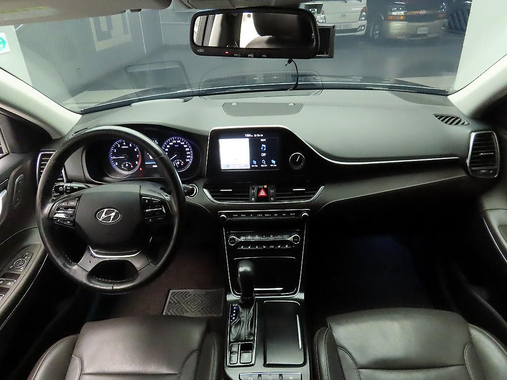 HYUNDAI Grandeur - Vista 8