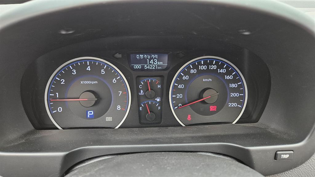 HYUNDAI Avante - Vista 8