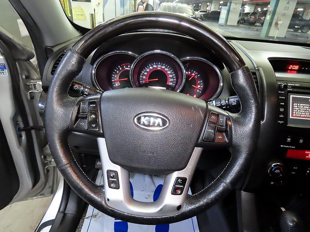 KIA Sorento - Vista 8