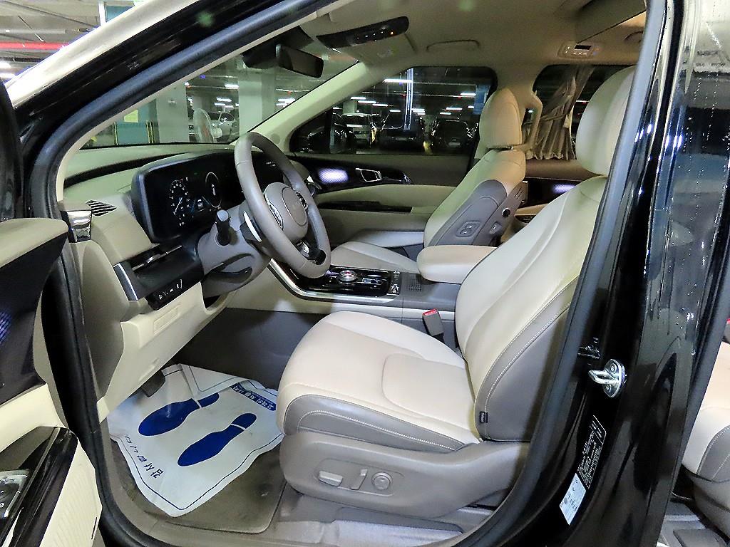 KIA Carnival - Vista 6