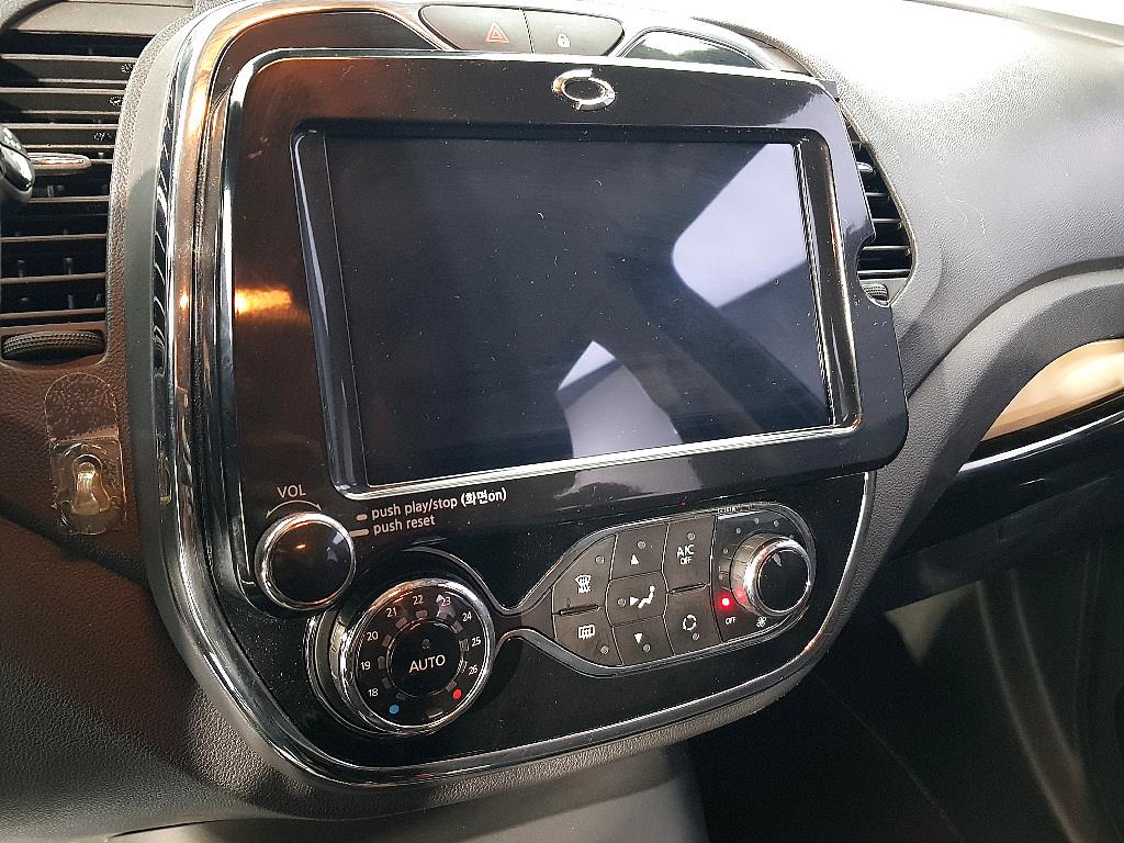 SAMSUNG QM3 - Vista 12