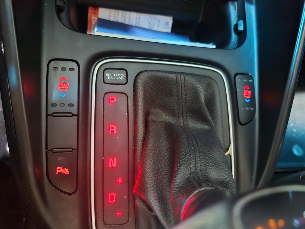 KIA Carens 2016 Gris - Importación desde Corea - HF Imports Iquique - Foto 13