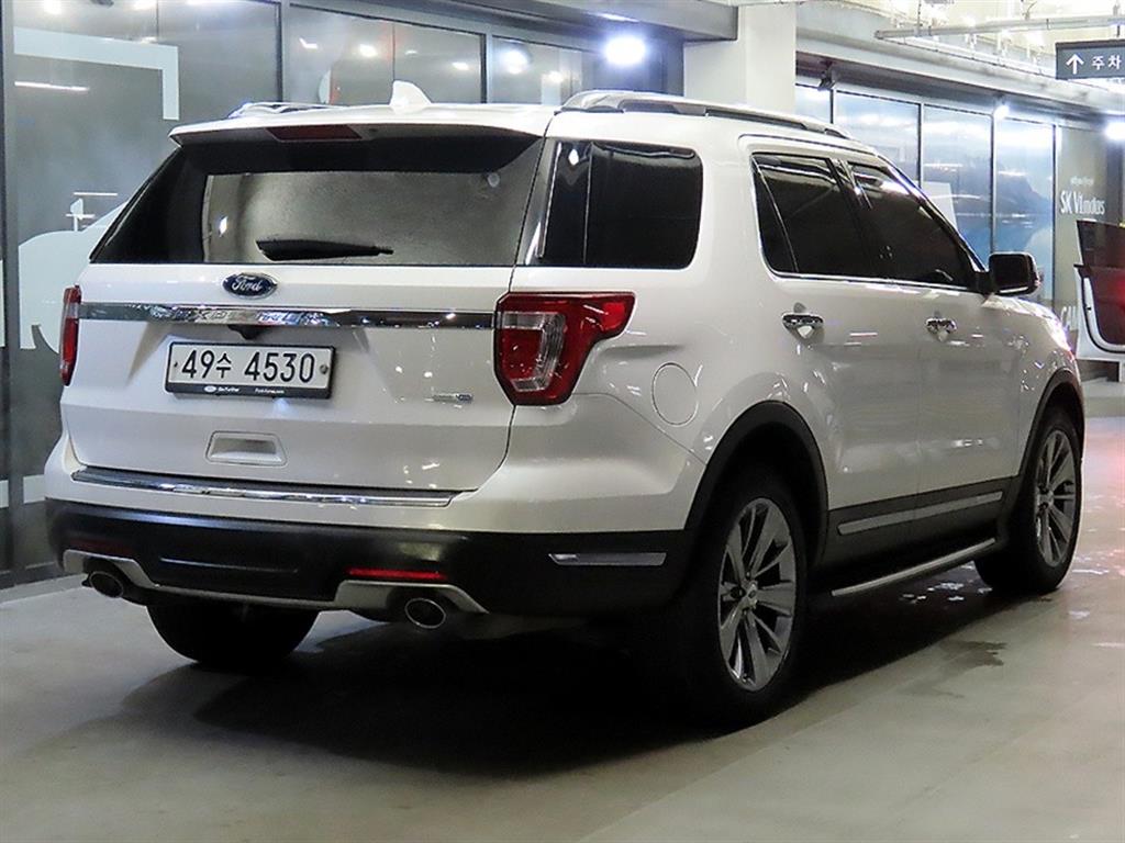 Ford Explorer - Vista 4