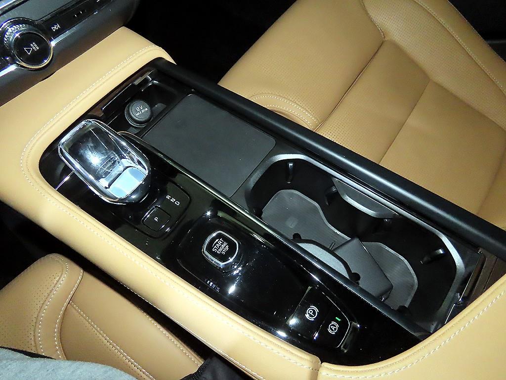 Volvo S90 - Vista 12