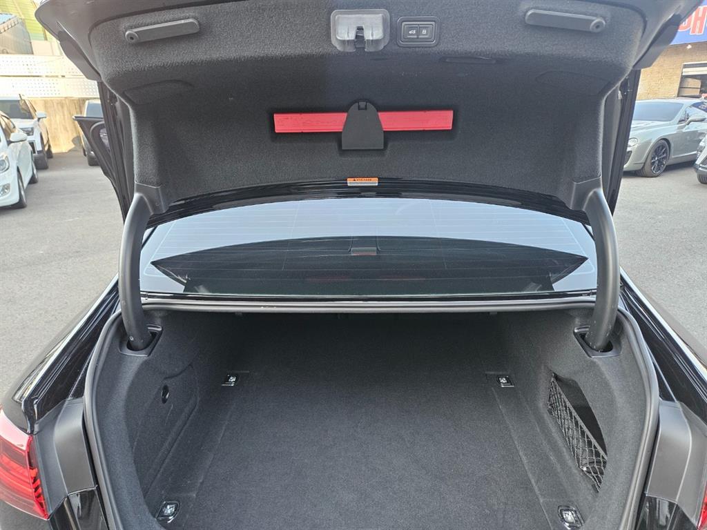 Audi A6 2018 Negro - Importación desde Corea - HF Imports Iquique - Foto 17