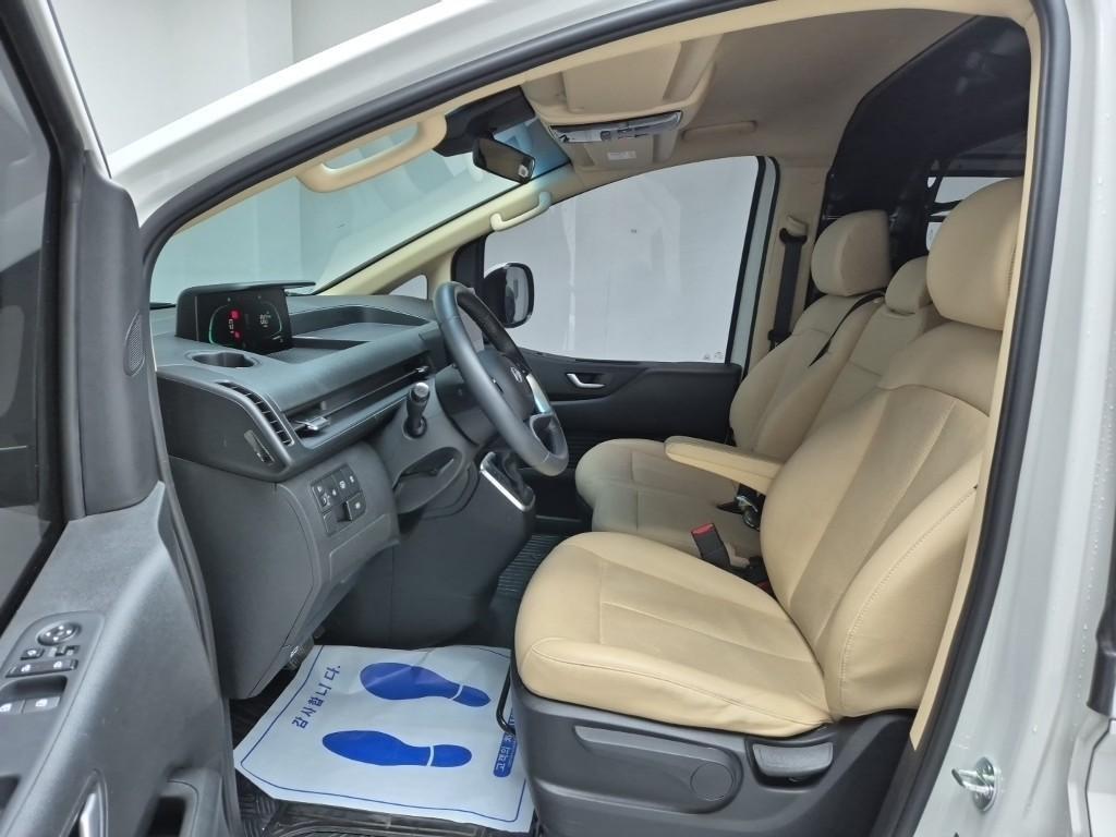 HYUNDAI Staria - Vista 7