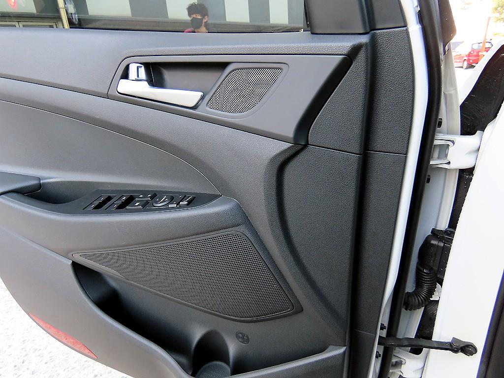 HYUNDAI Tucson - Vista 11