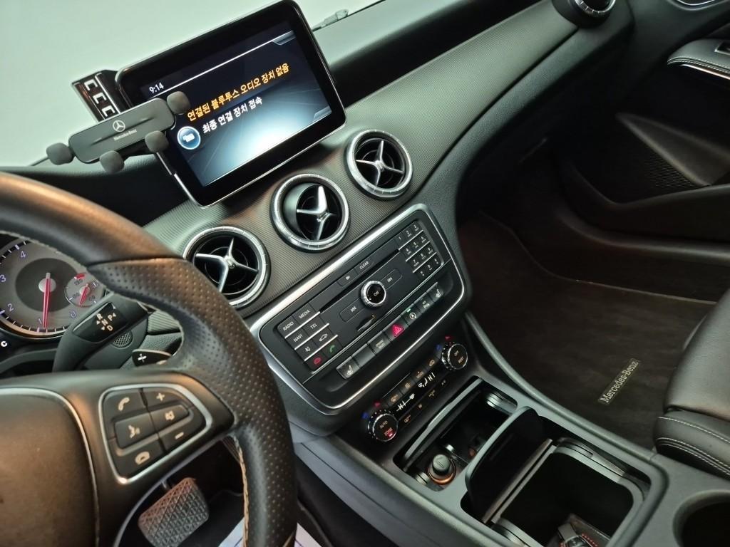 Mercedes Benz CLA Class - Vista 10