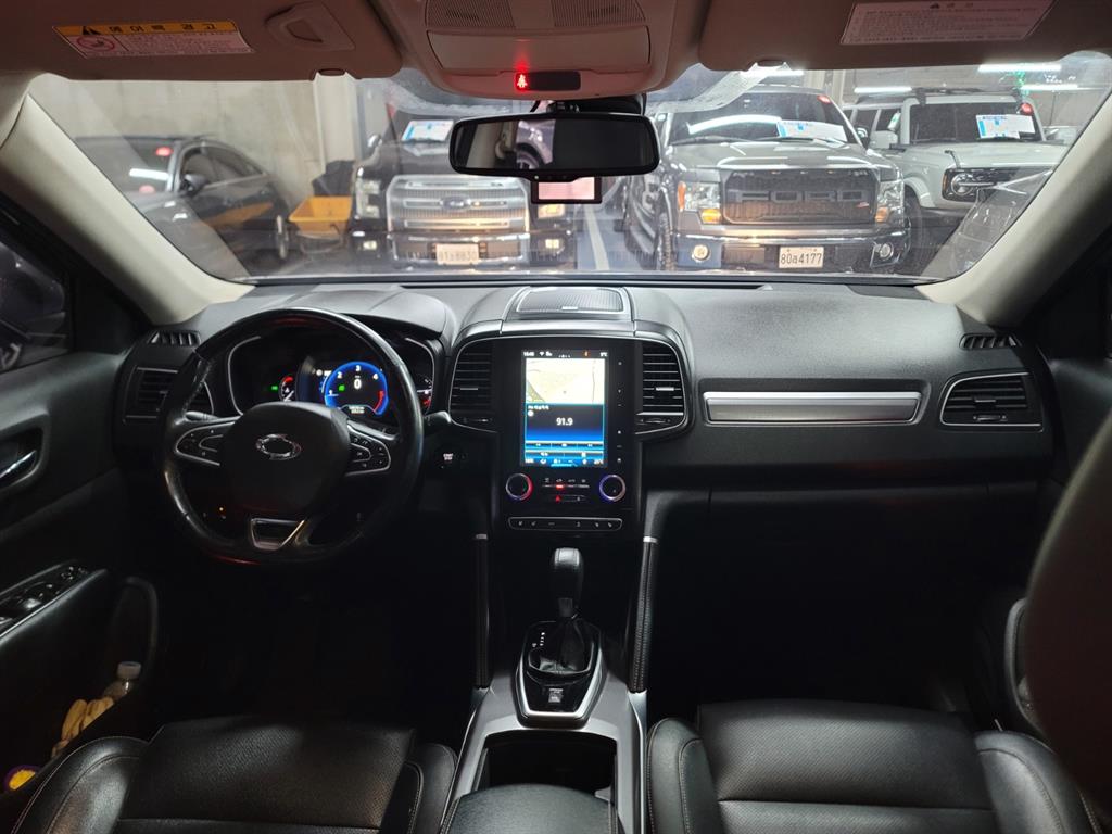 SAMSUNG QM6 - Vista 6