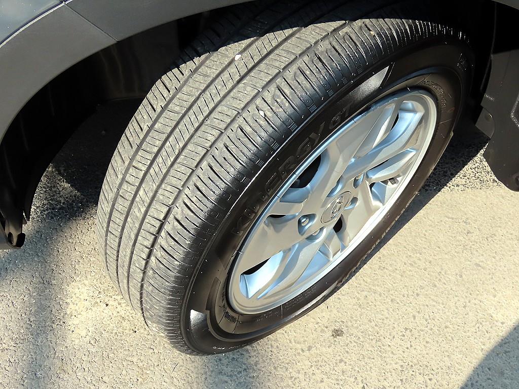 HYUNDAI Venue 2023 Gris - Importación desde Corea - HF Imports Iquique - Foto 20